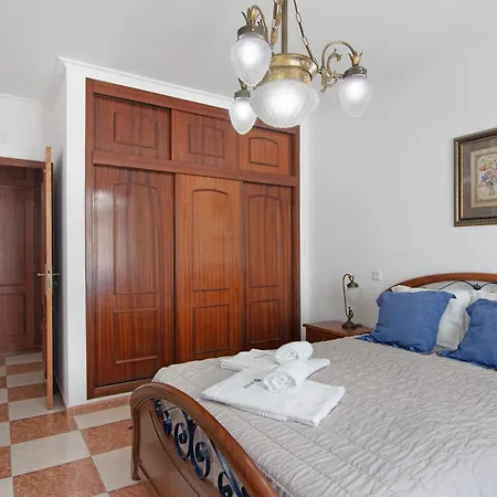 Dunamar Apartment